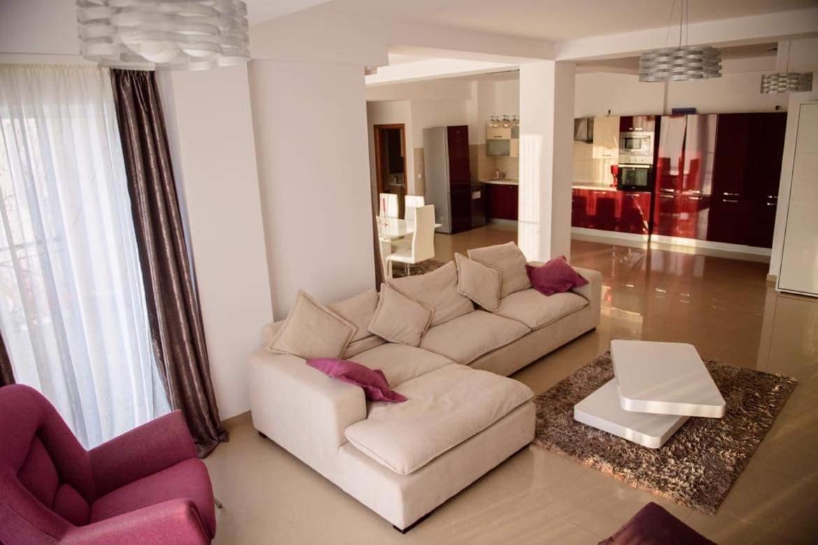 Apartamento Sadara Sea Breeze Năvodari Exterior foto