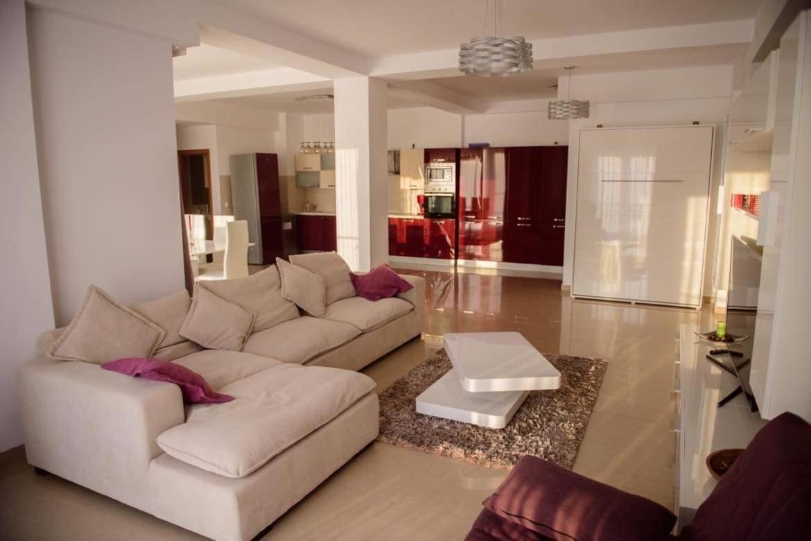 Apartamento Sadara Sea Breeze Năvodari Exterior foto