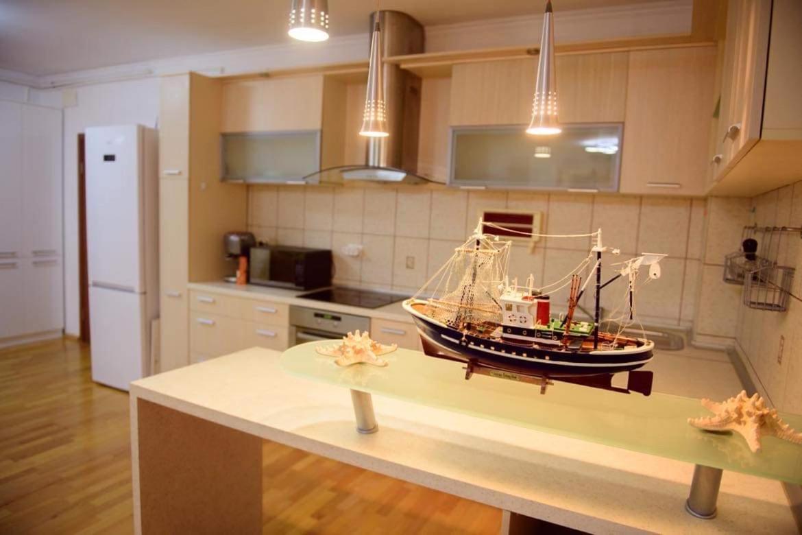Apartamento Sadara Sea Breeze Năvodari Exterior foto