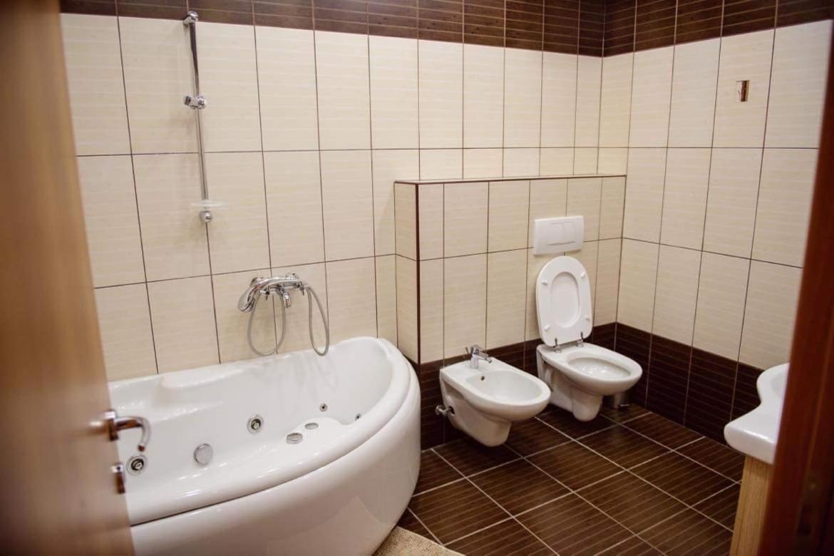 Apartamento Sadara Sea Breeze Năvodari Exterior foto